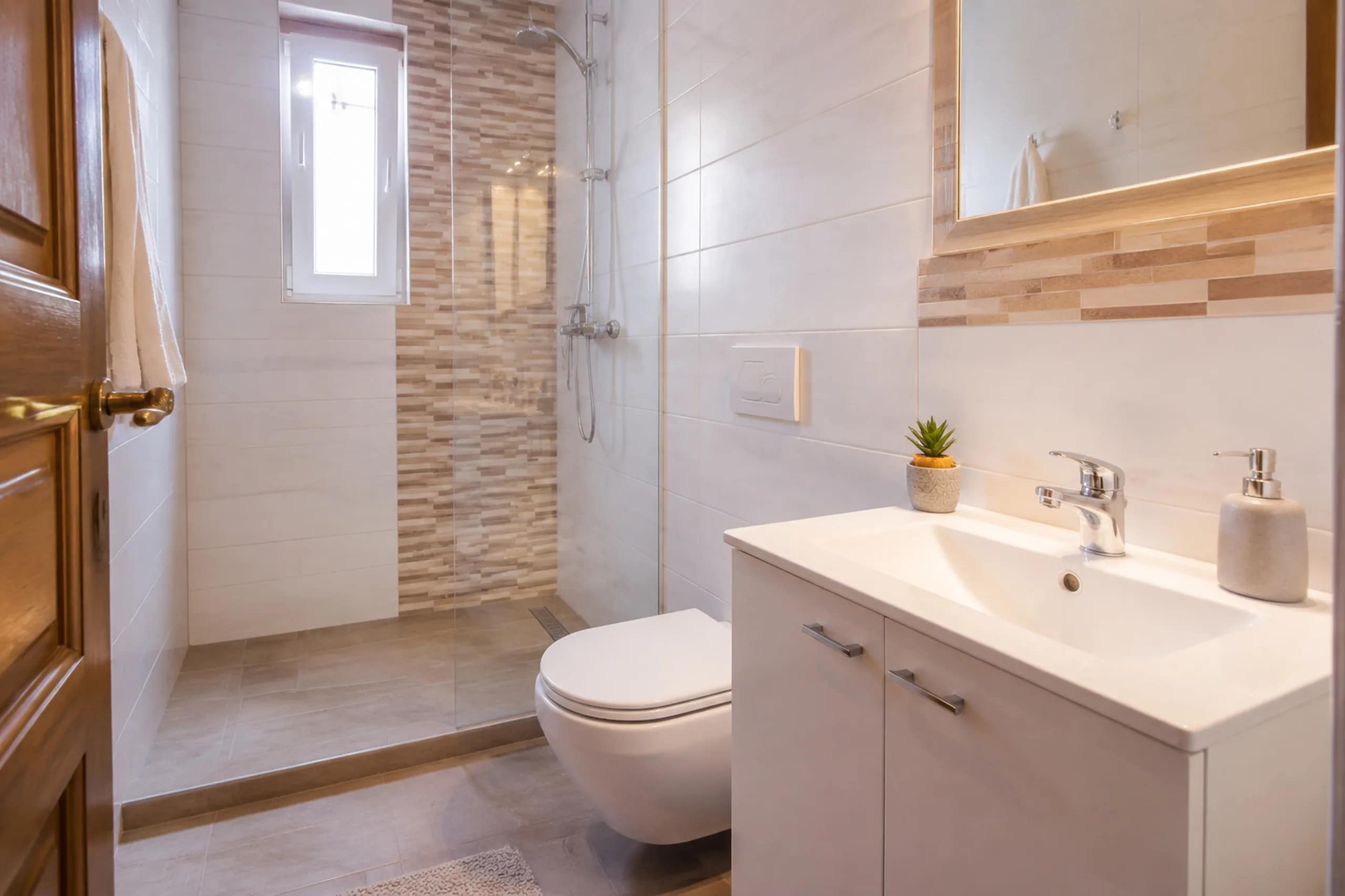 Walk-in rain shower and underfloor heating